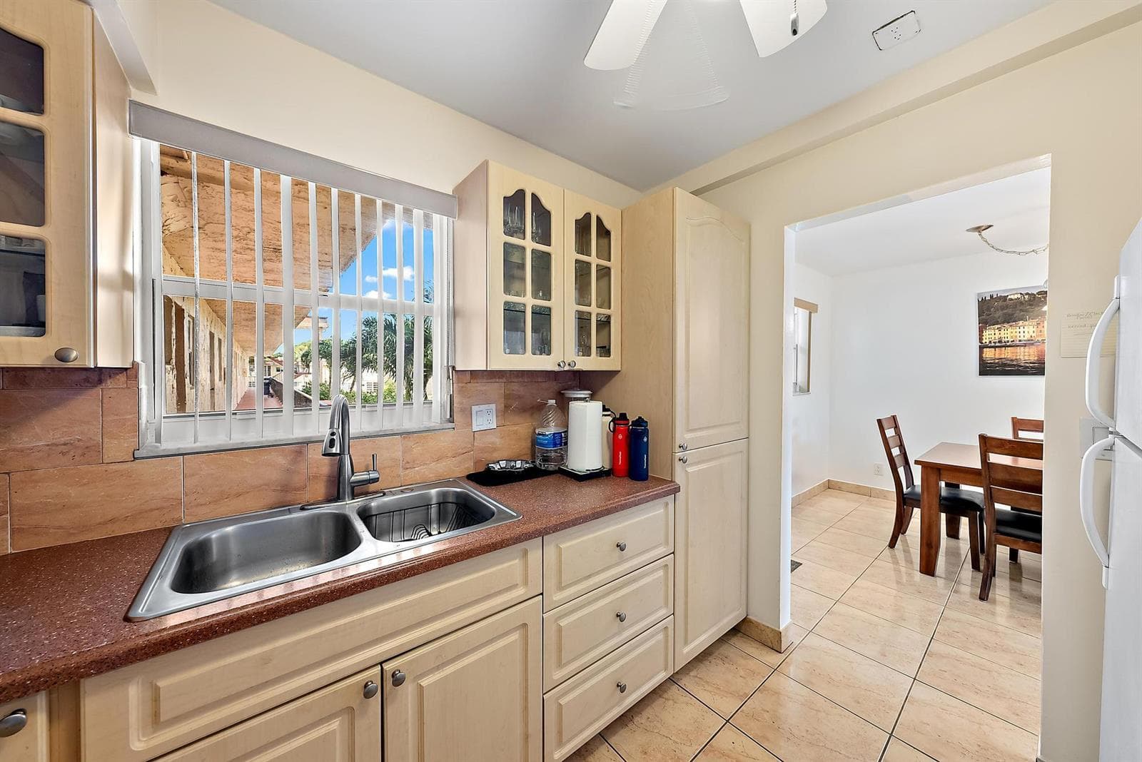 701 Lori Drive # 206, Palm Springs, FL 33461 photo 4
