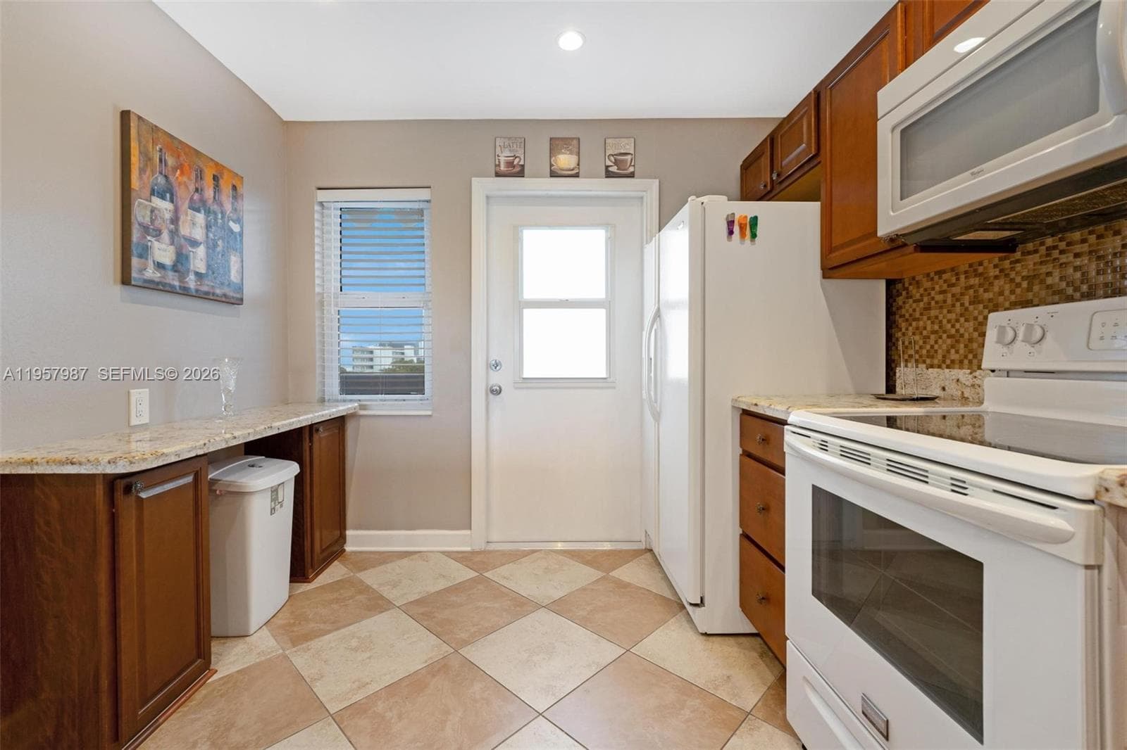 1000 NE 14th Ave # 602, Hallandale Beach, FL 33009 photo 3