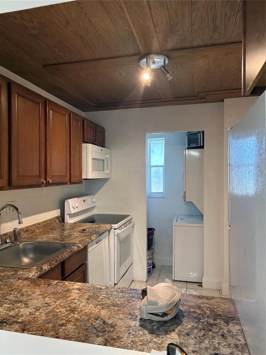 8000 Colony Circle # 201, Tamarac, FL 33321 photo 3