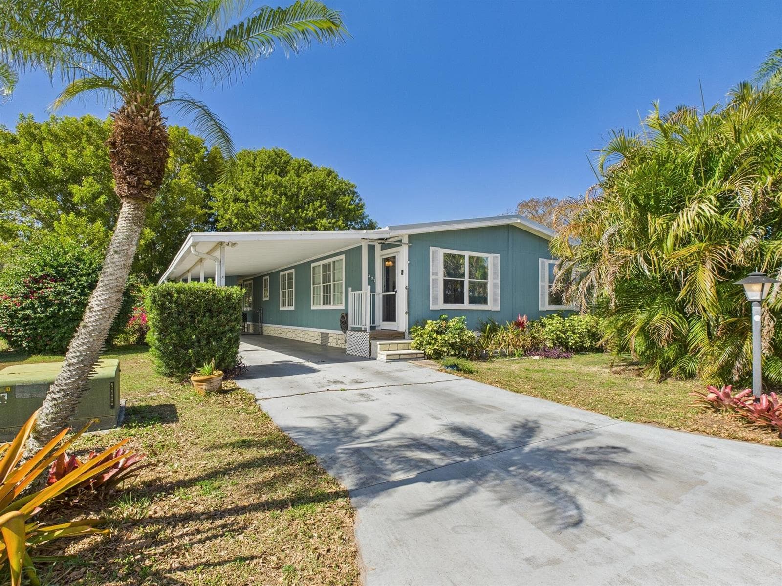 407 NE 8th Avenue, Okeechobee, FL 34972 photo 2