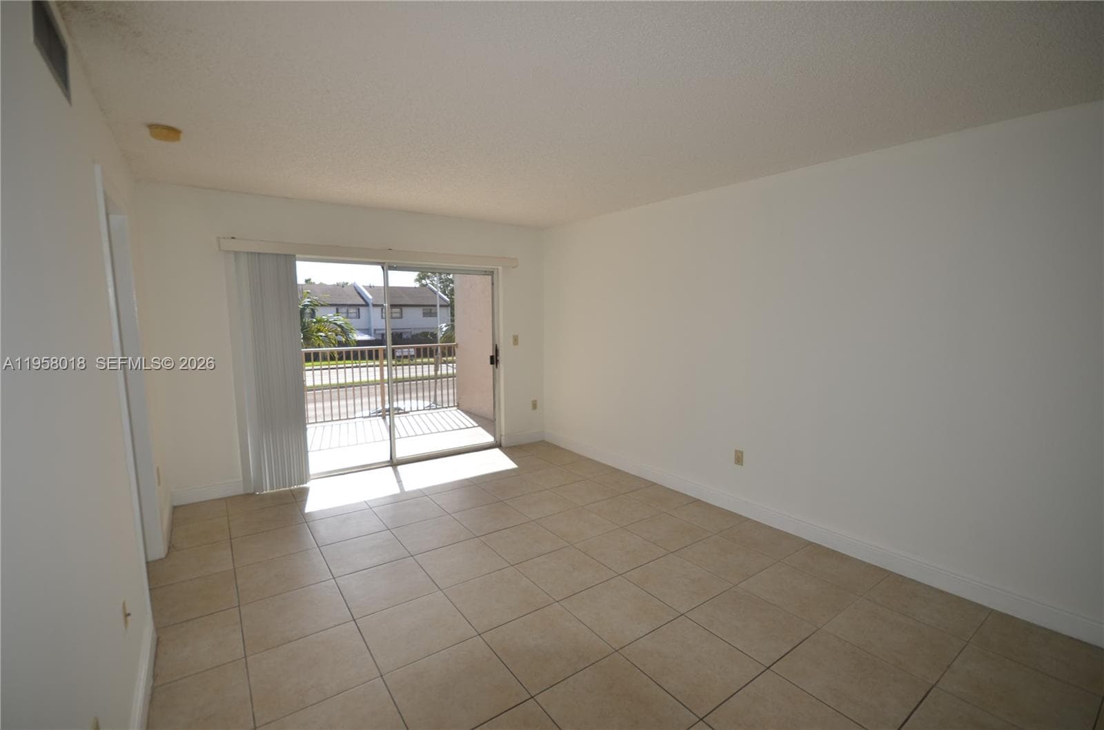 15201 SW 80th St # 207, Miami, FL 33193 photo 3