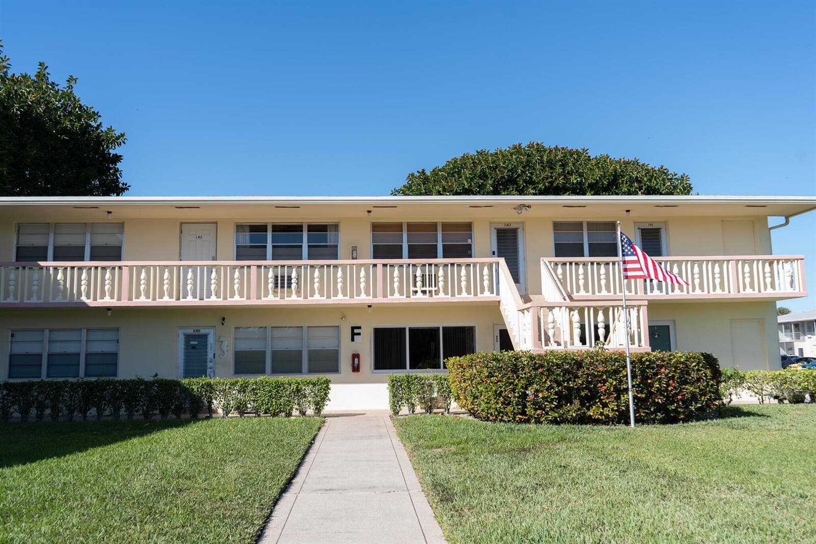 131 Easthampton F, West Palm Beach, FL 33417 photo 2