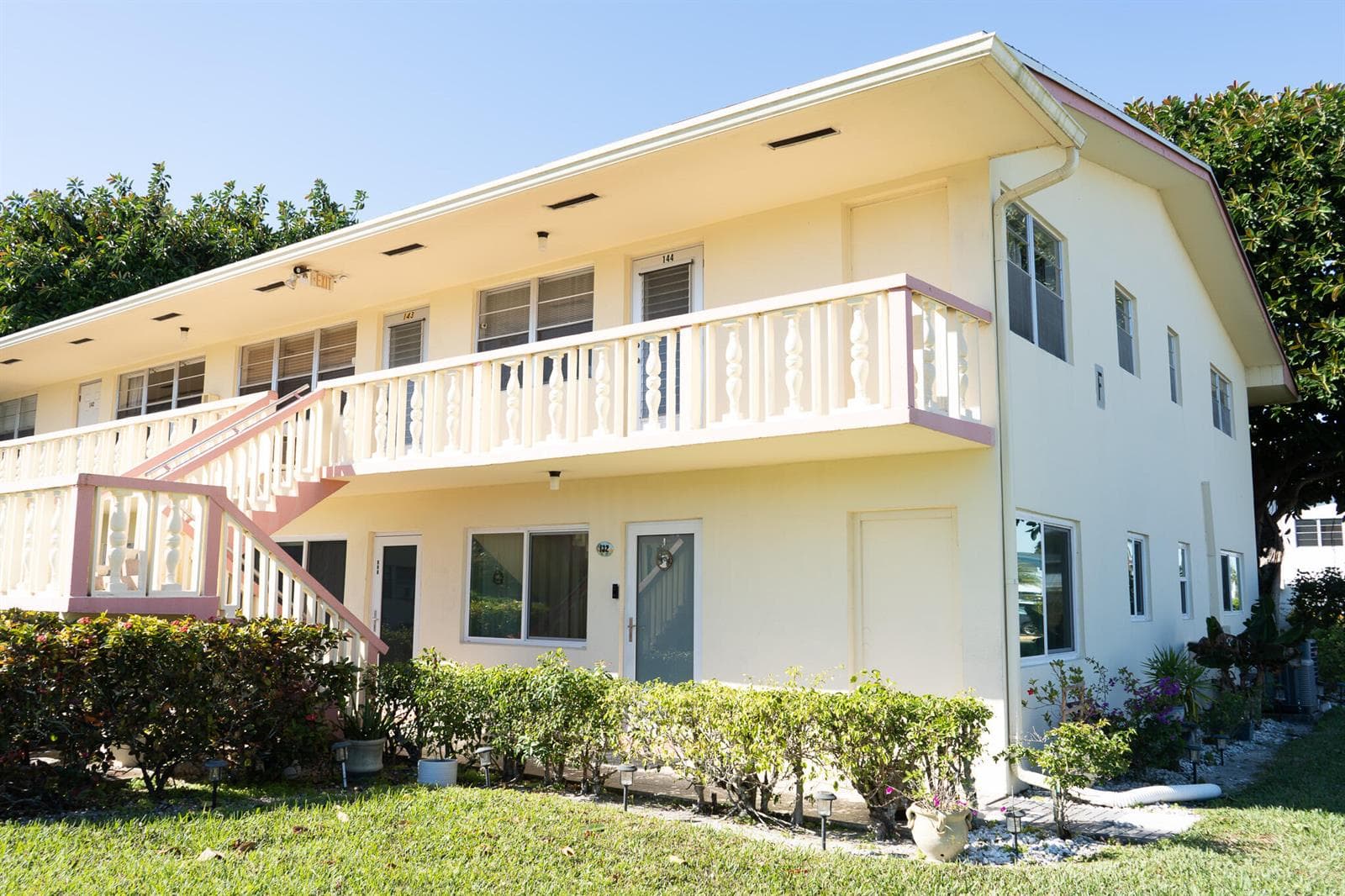 131 Easthampton F, West Palm Beach, FL 33417 photo 3