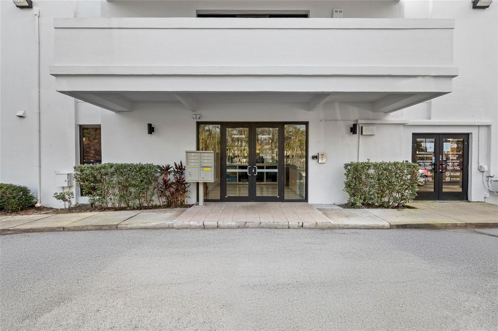 2150 S Andrews Avenue, Fort Lauderdale, FL 33316 photo 2