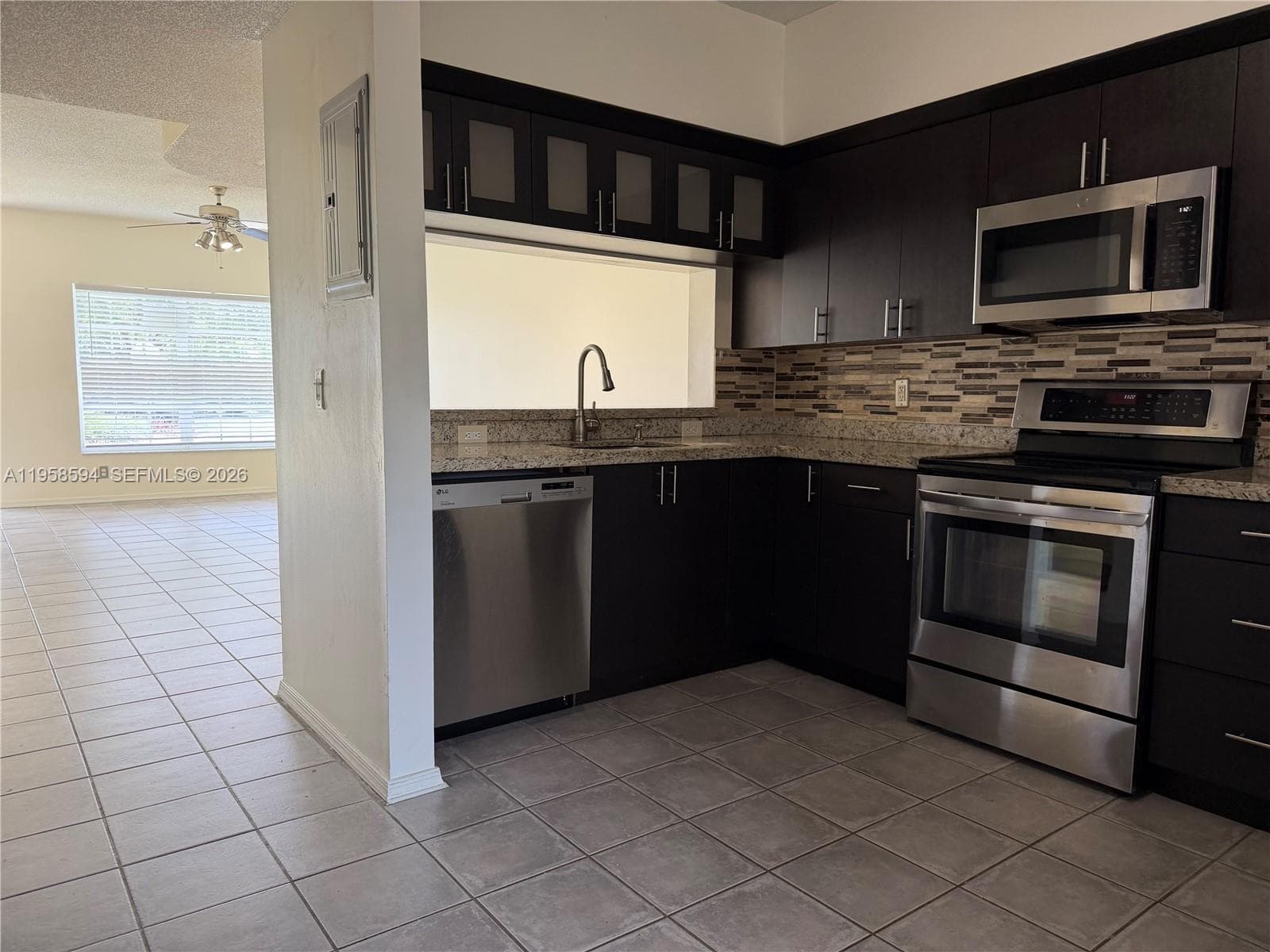 271 Duval Ct, Weston, FL 33326 photo 3