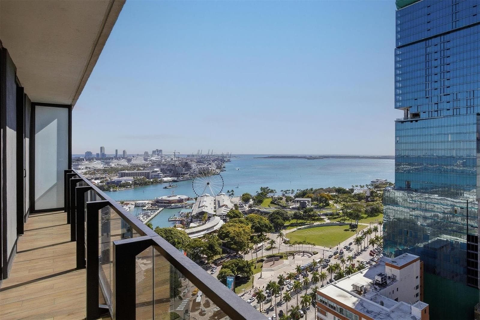 398 NE 5th Street # 2017, Miami, FL 33132 photo 2