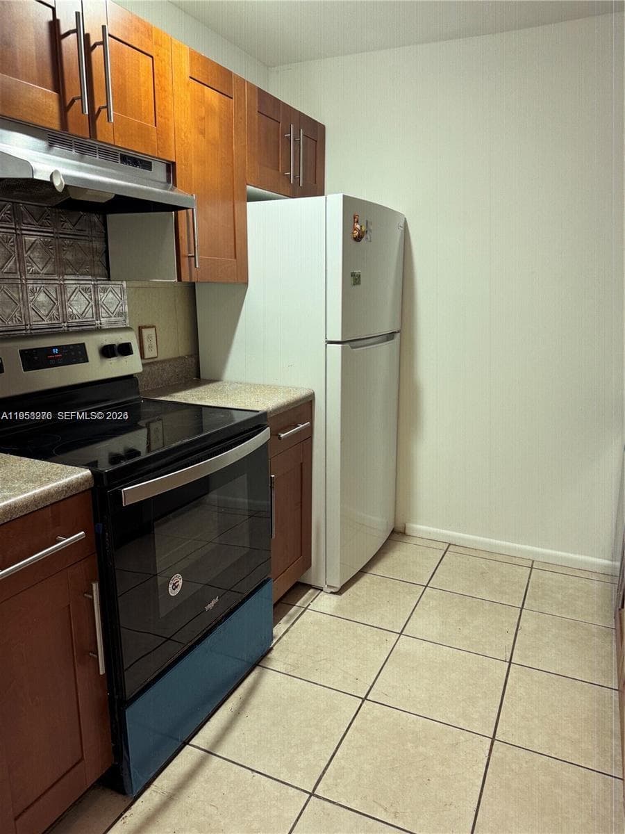 13550 SW 6th Ct # 409A, Pembroke Pines, FL 33027 photo 2