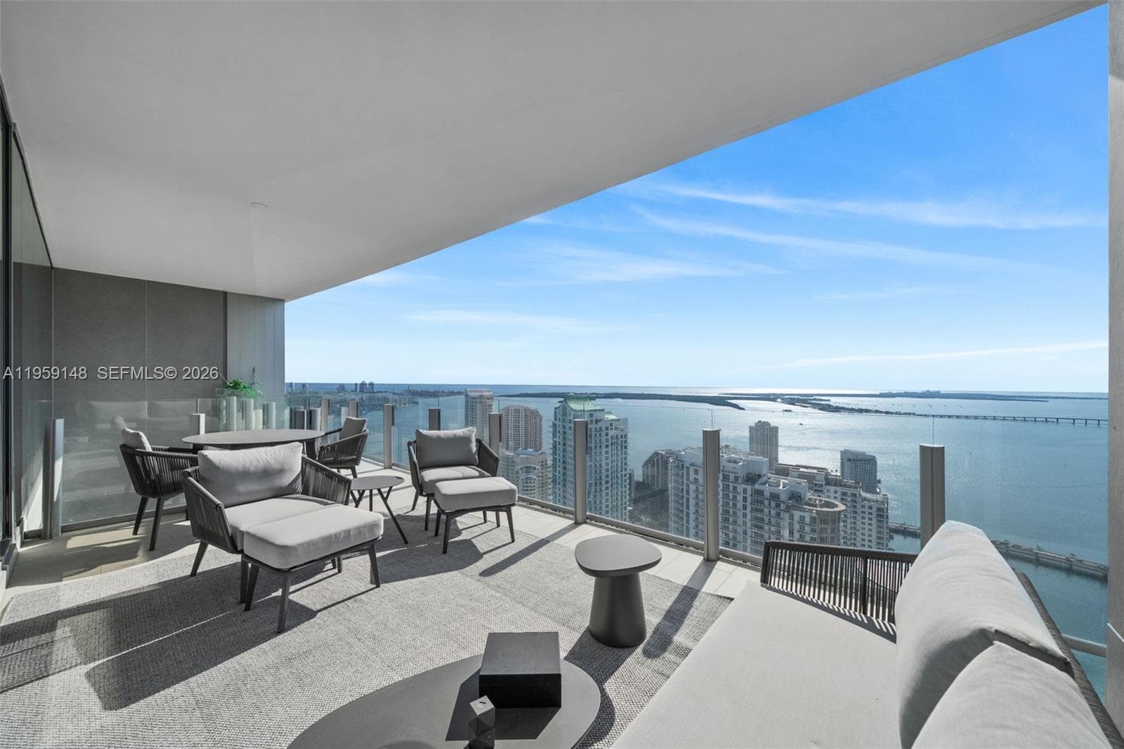 300 Biscayne Blvd Way # 4602, Miami, FL 33131 photo 2