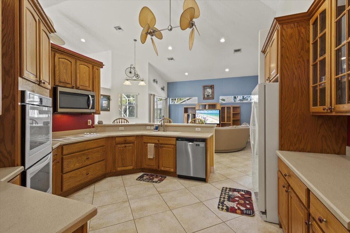 2161 SW Hyacinth Street, Port St. Lucie, FL 34953 photo 4