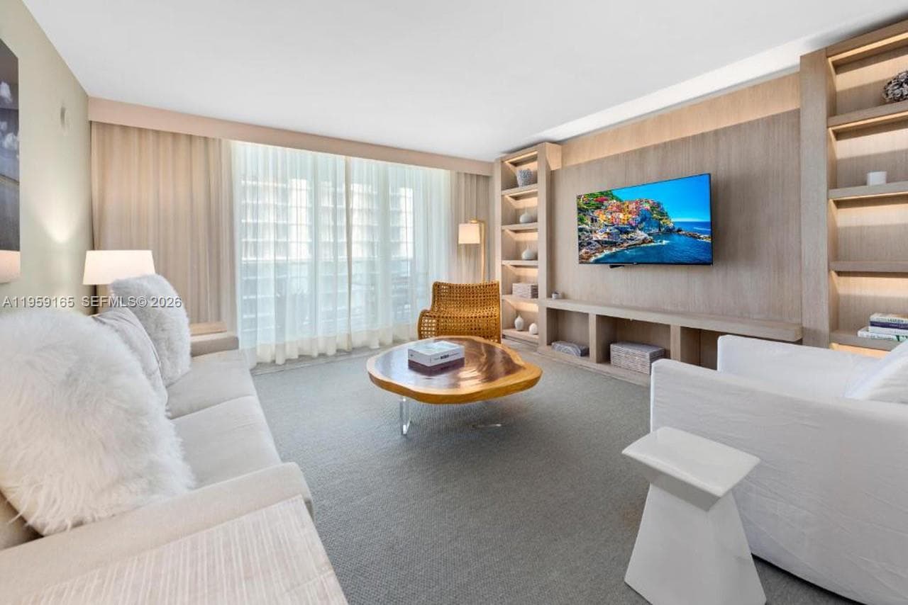 102 24th St # 1007, Miami Beach, FL 33139 photo 3