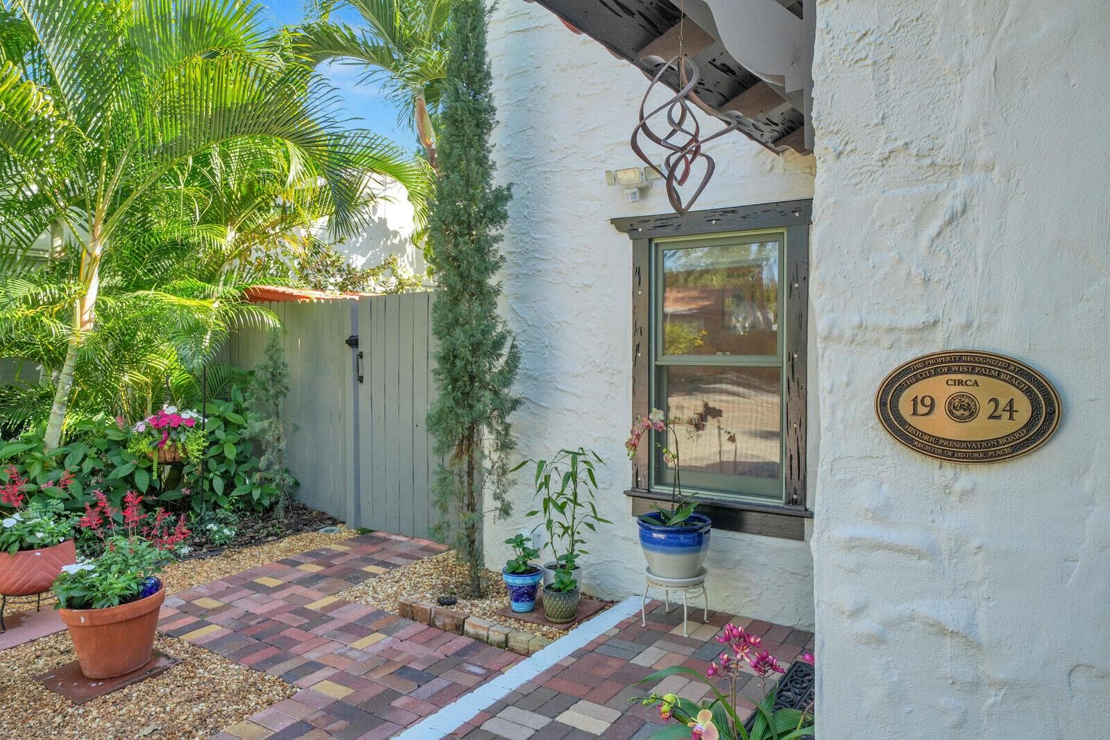 744 Penn Street, West Palm Beach, FL 33401 photo 3
