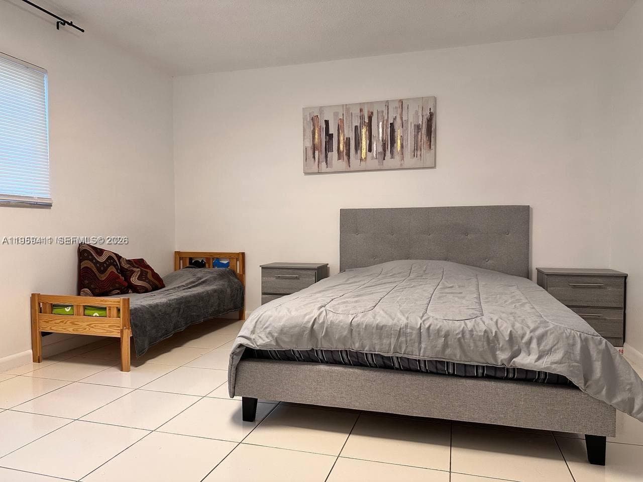 319 NE 14th Ave # 106, Hallandale Beach, FL 33009 photo 2