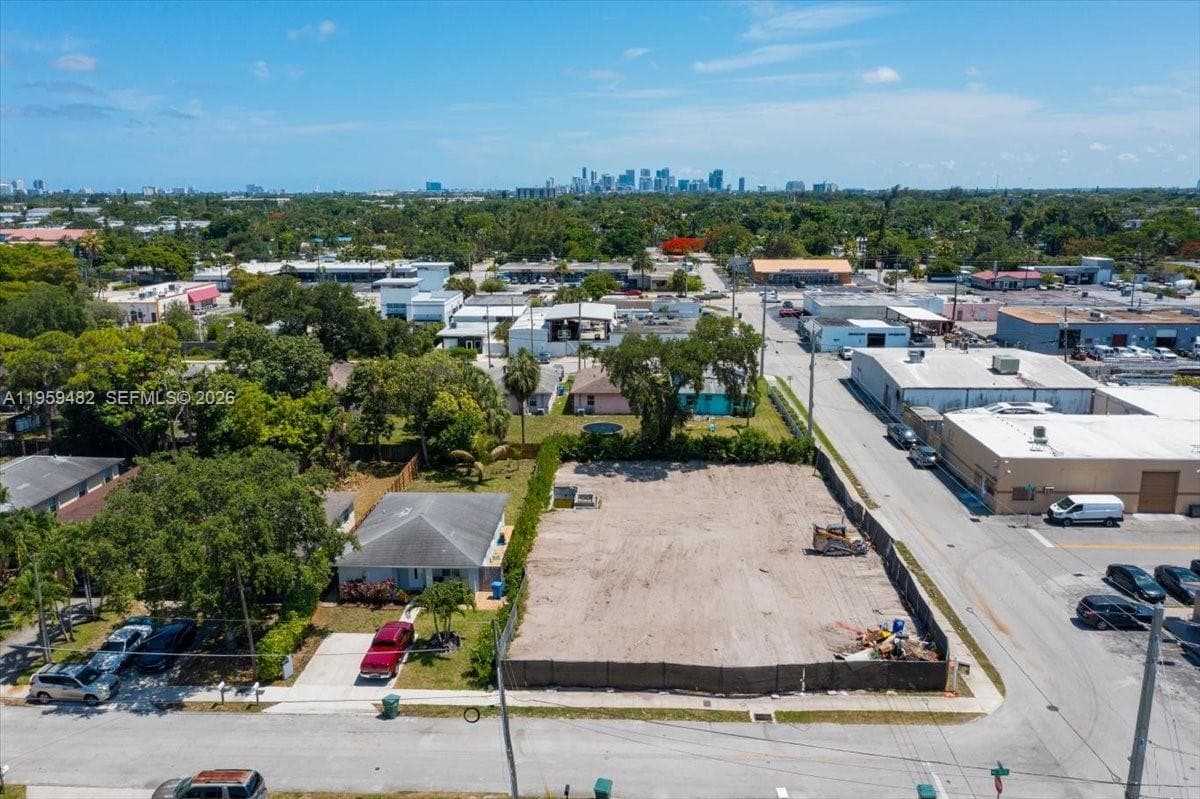 3210 NE 3rd Ave, Oakland Park, FL 33334 photo 3