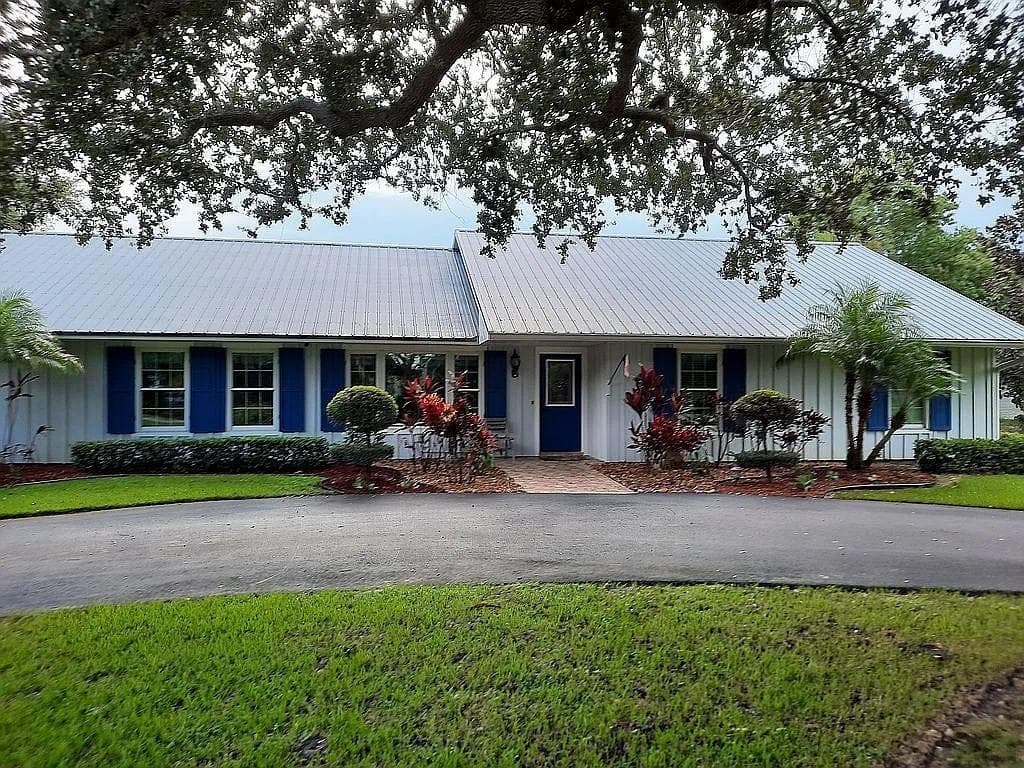 155 31st Avenue, Vero Beach, FL 32968 photo 3
