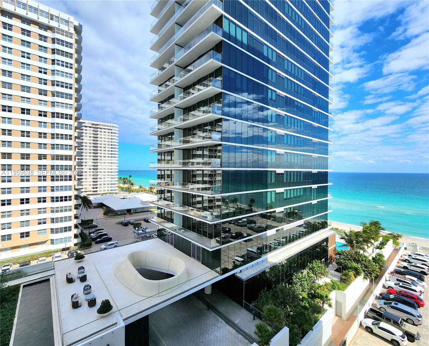 Parker Plaza photo 5