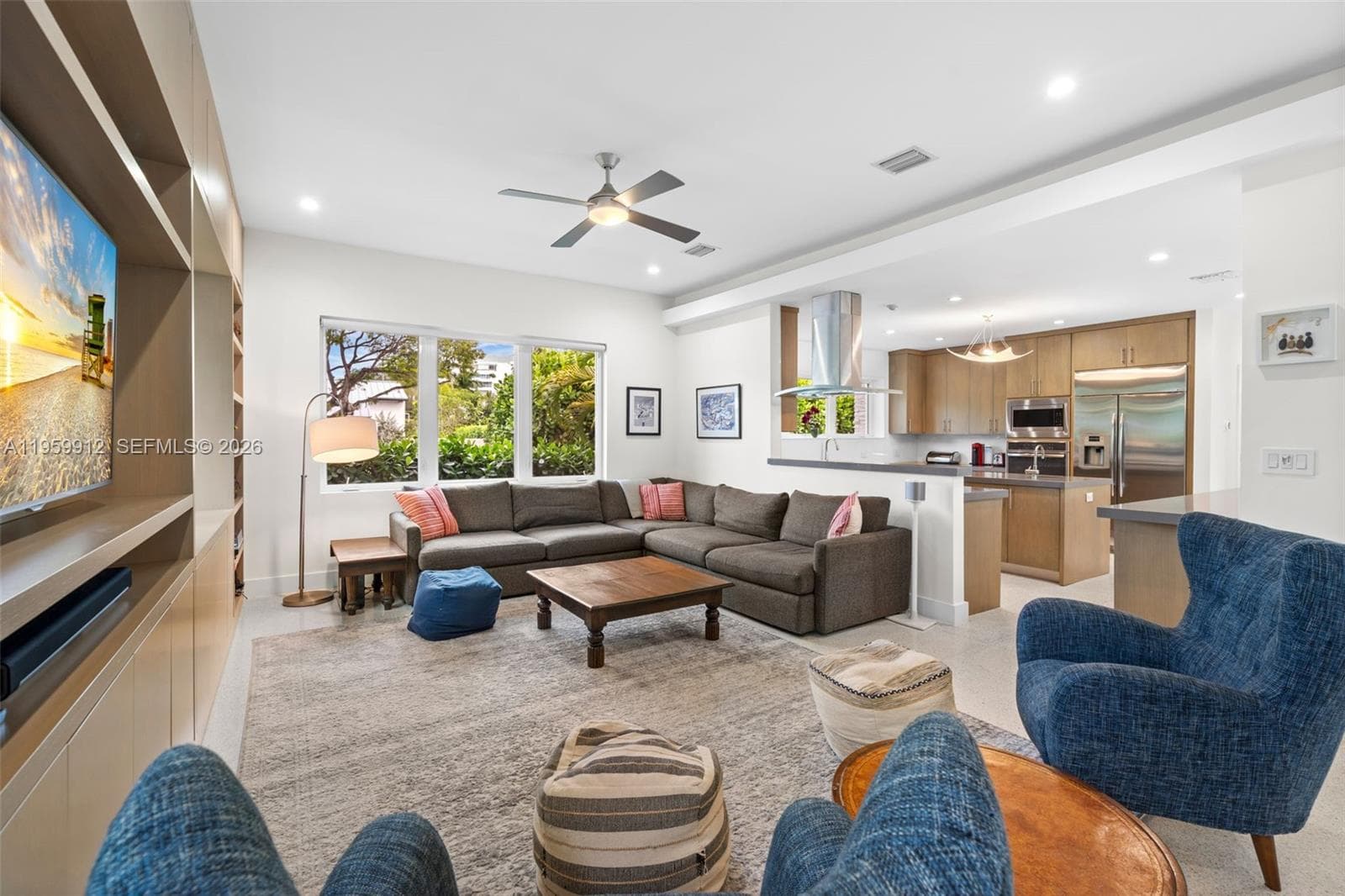 4595 N Jefferson Ave, Miami Beach, FL 33140 photo 2
