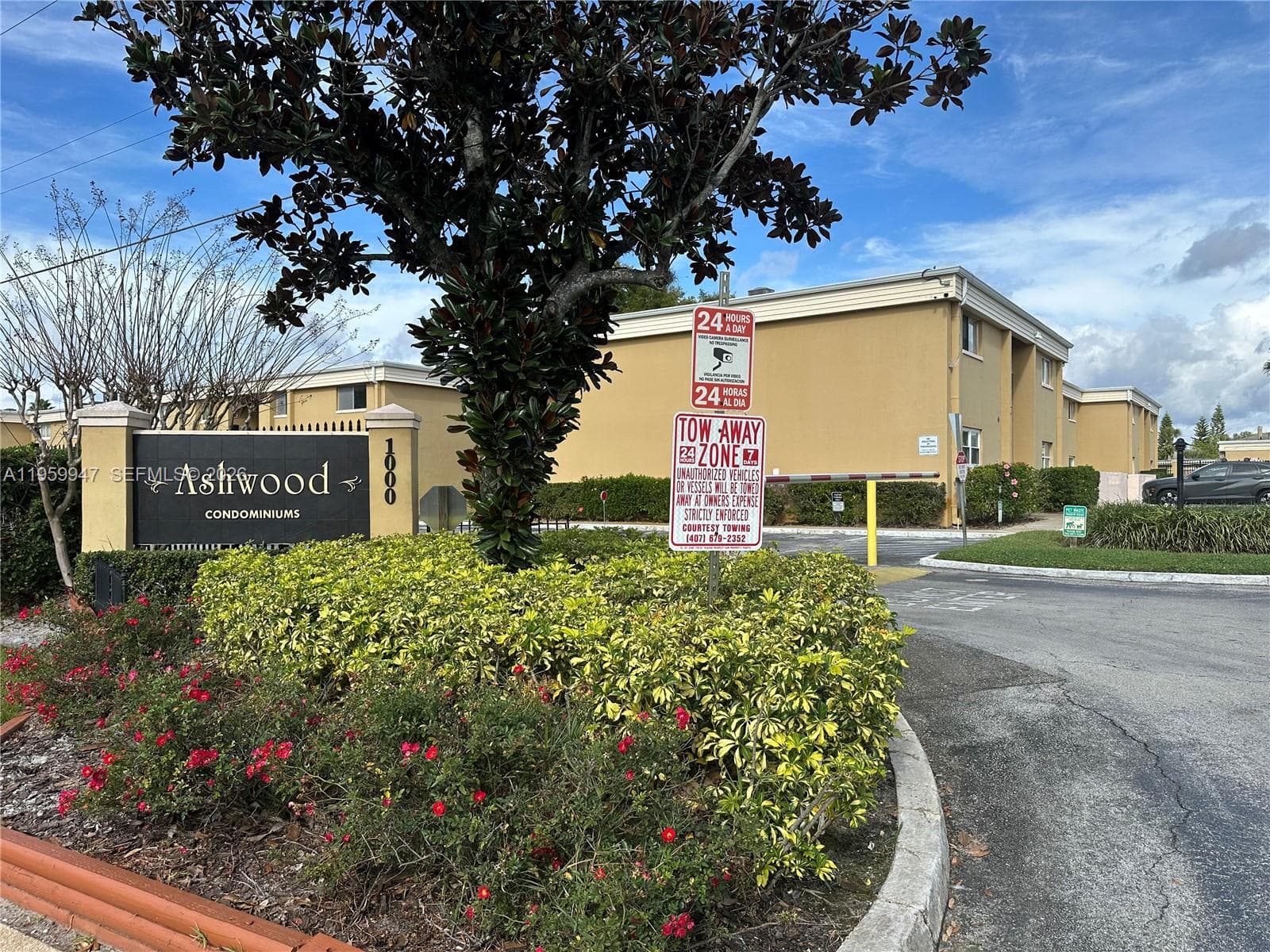 1000 Lake of the Woods # E204, Other City - In The State Of Florida, FL 32730 photo 2