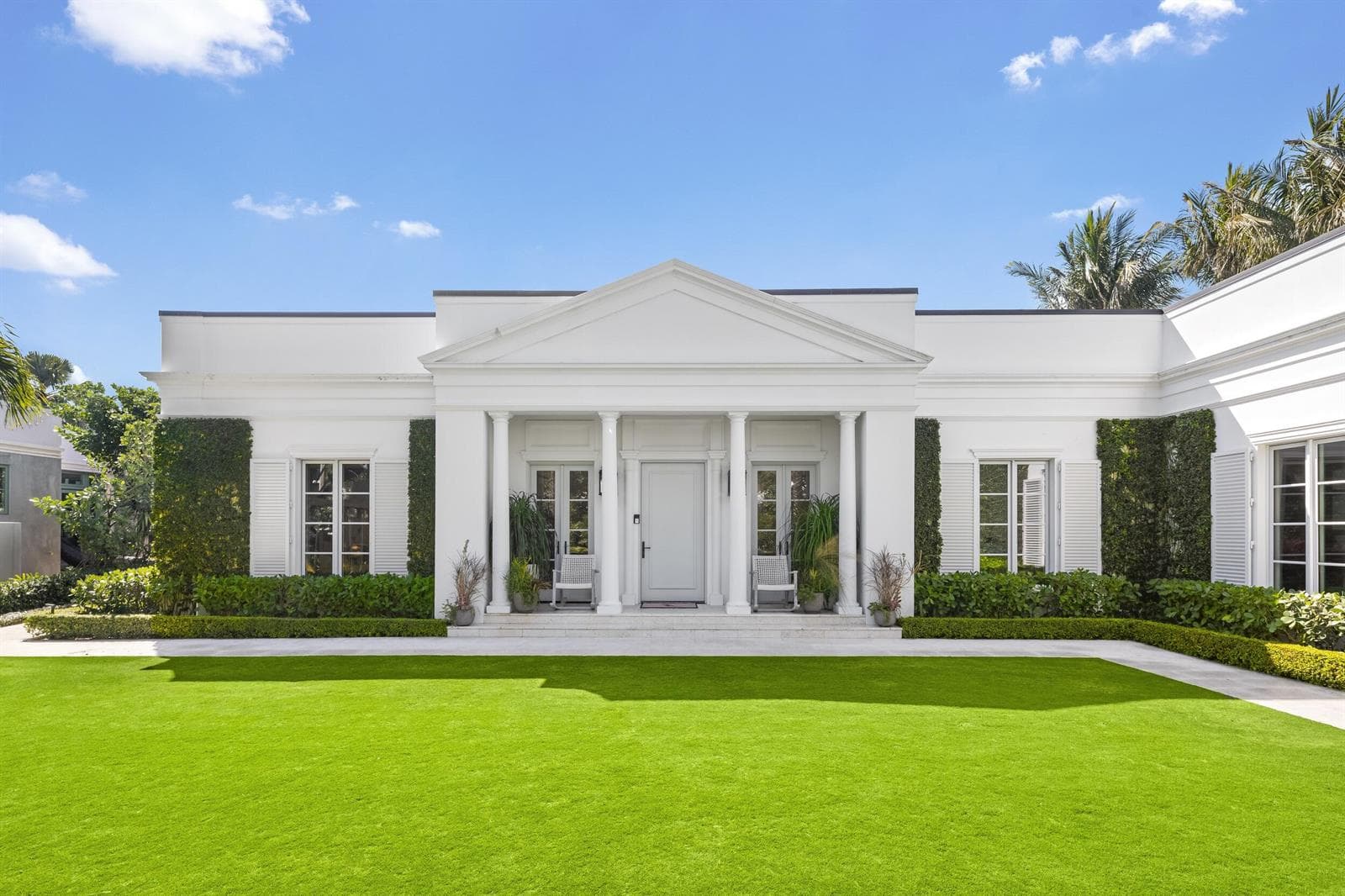 208 Sandpiper Drive, Palm Beach, FL 33480 photo 2