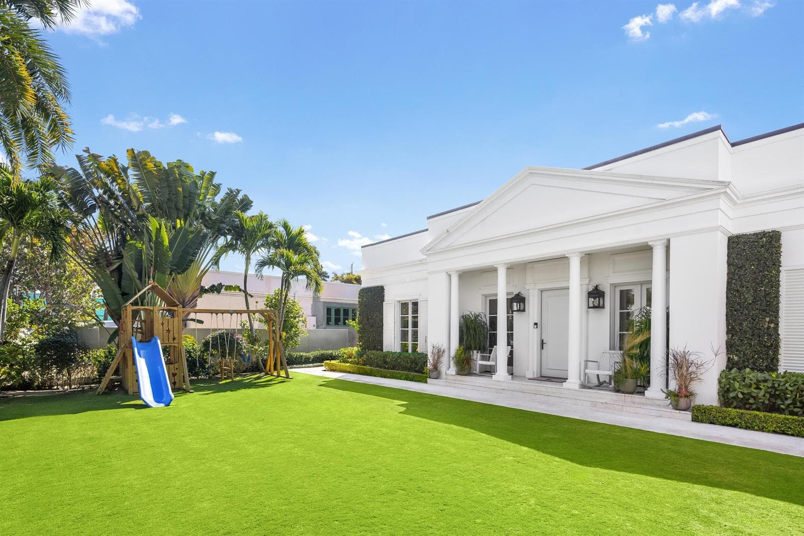 208 Sandpiper Drive, Palm Beach, FL 33480 photo 4