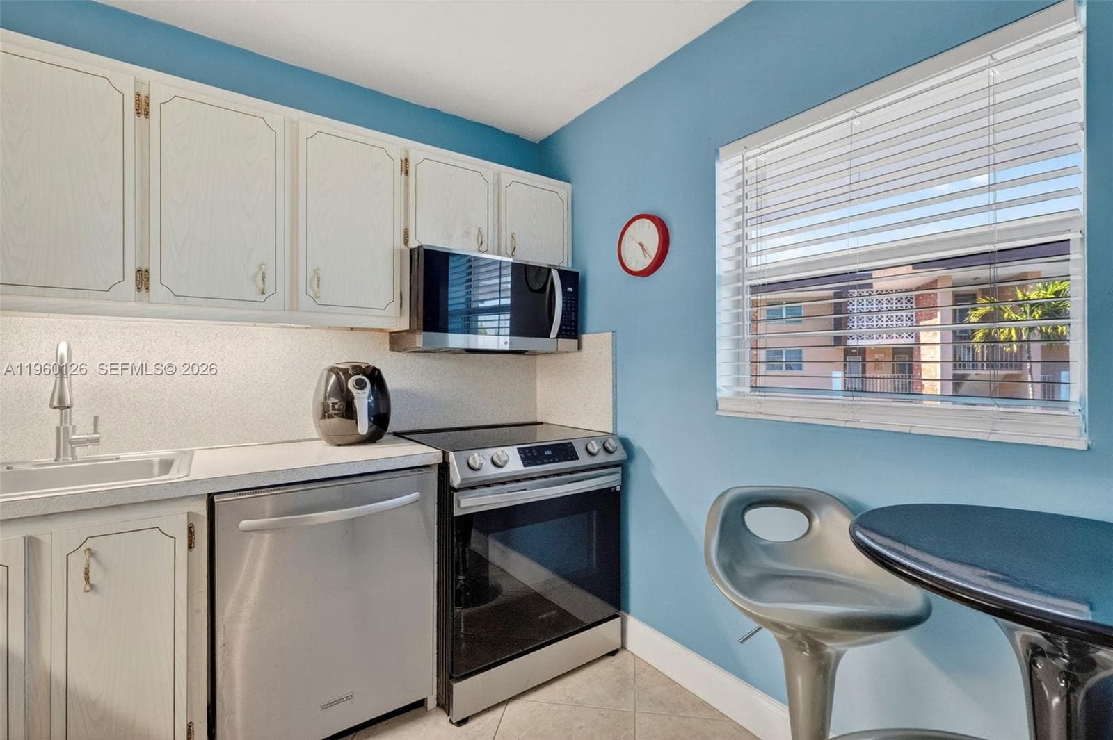 2901 NW 46th Ave # 306, Lauderdale Lakes, FL 33313 photo 4