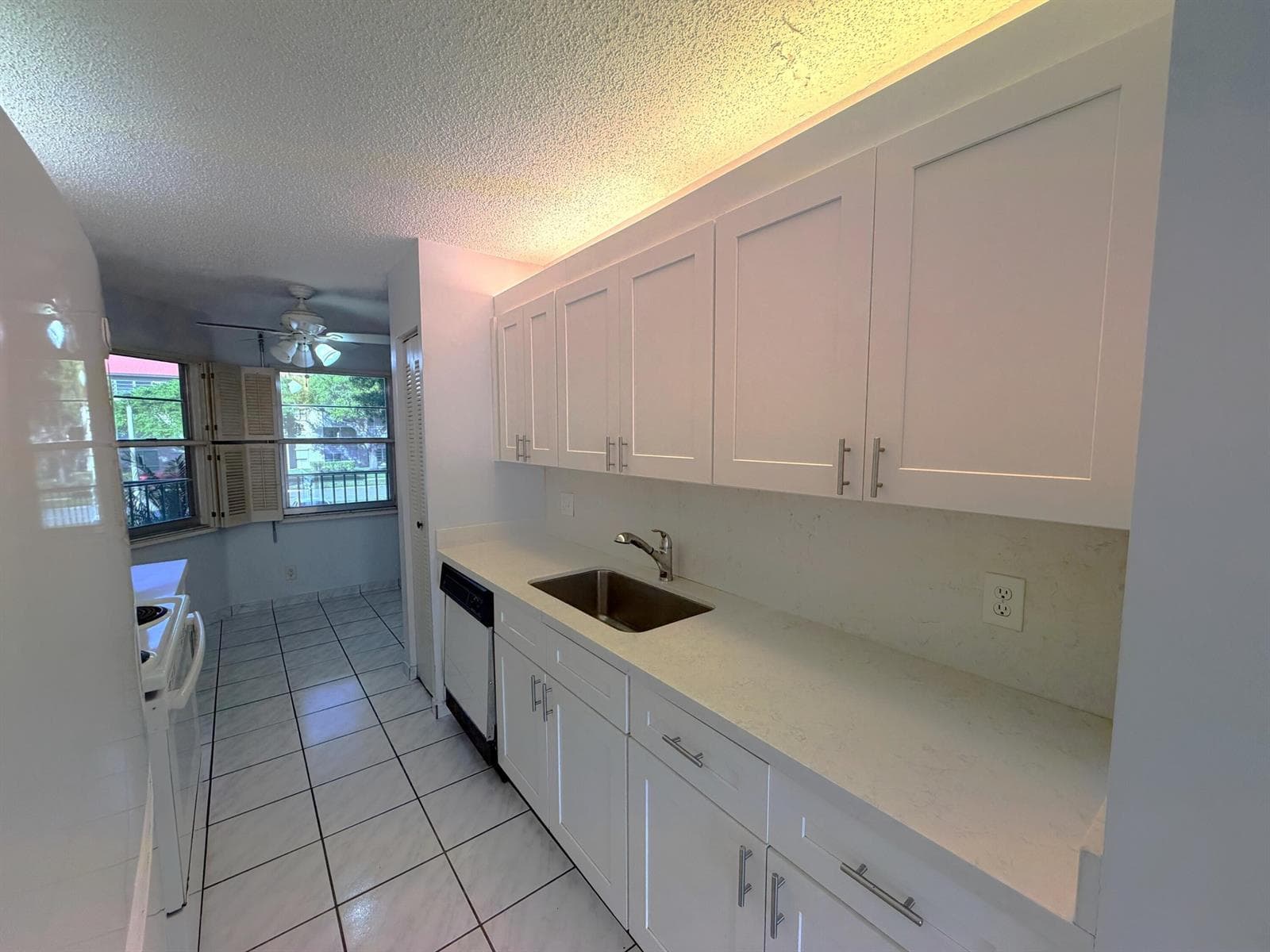 1200 SW 130th Avenue # 210-G, Hollywood, FL 33027 photo 2