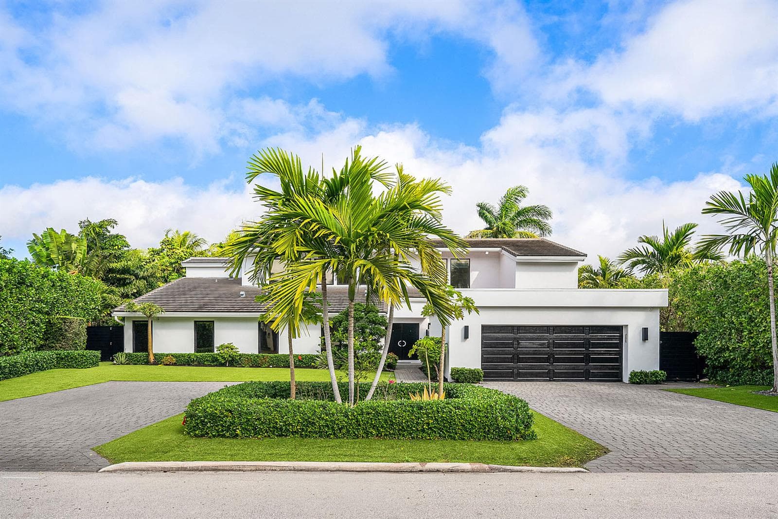 229 S Maya Palm Drive, Boca Raton, FL 33432 photo 2