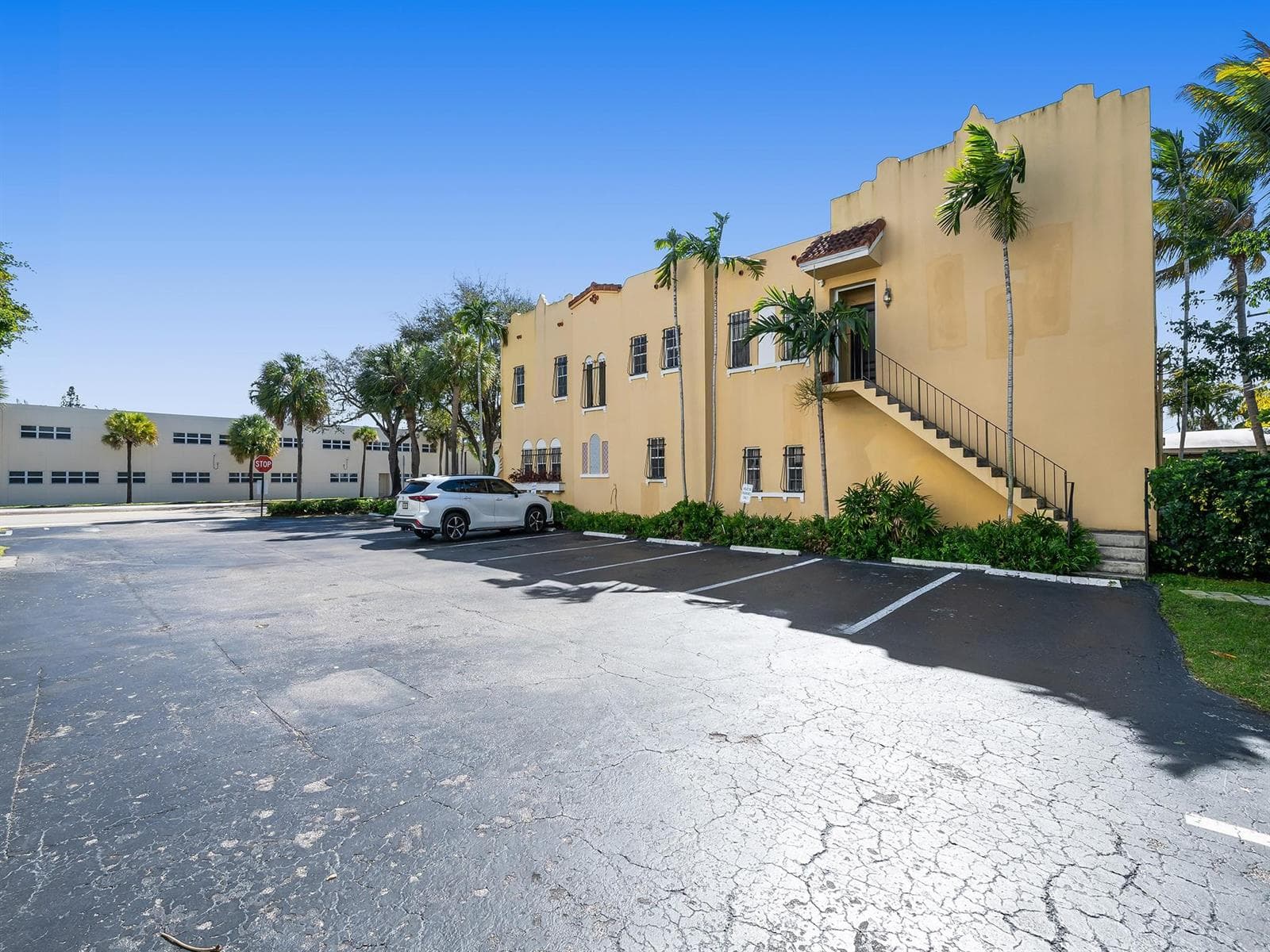 1313 S Andrews Avenue, Fort Lauderdale, FL 33316 photo 3