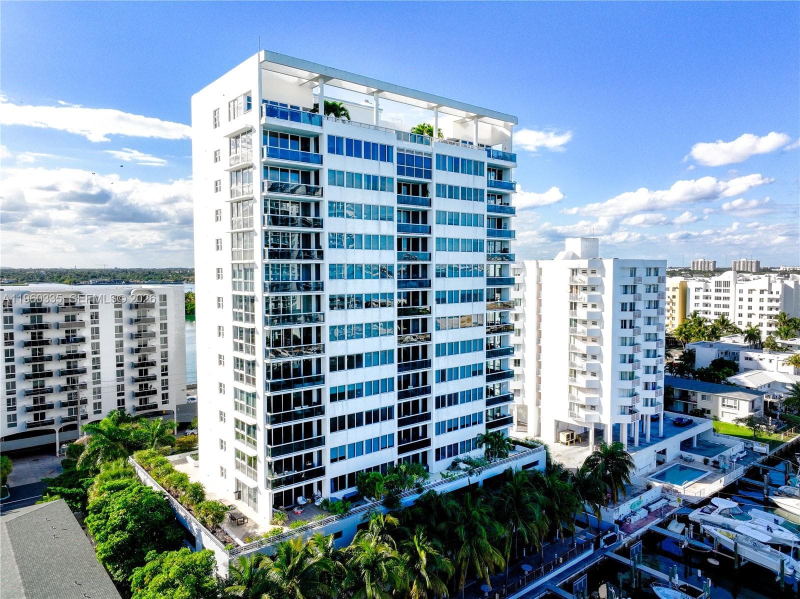 Blue Bay Tower photo 2