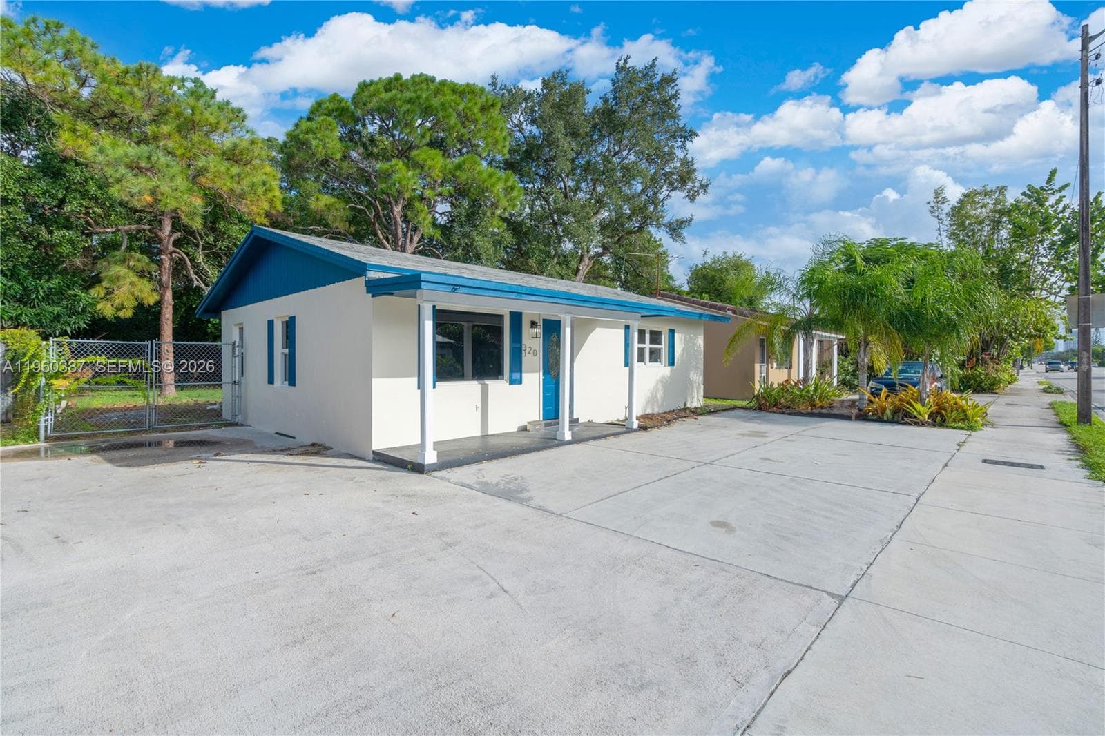 1320 N Andrews Ave, Fort Lauderdale, FL 33304 photo 2