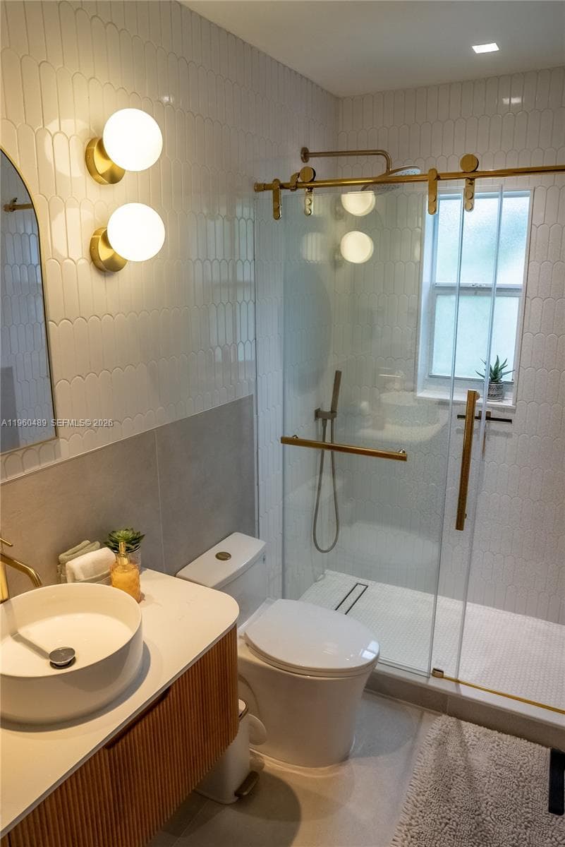 509 NE 64th St # 2, Miami, FL 33138 photo 3