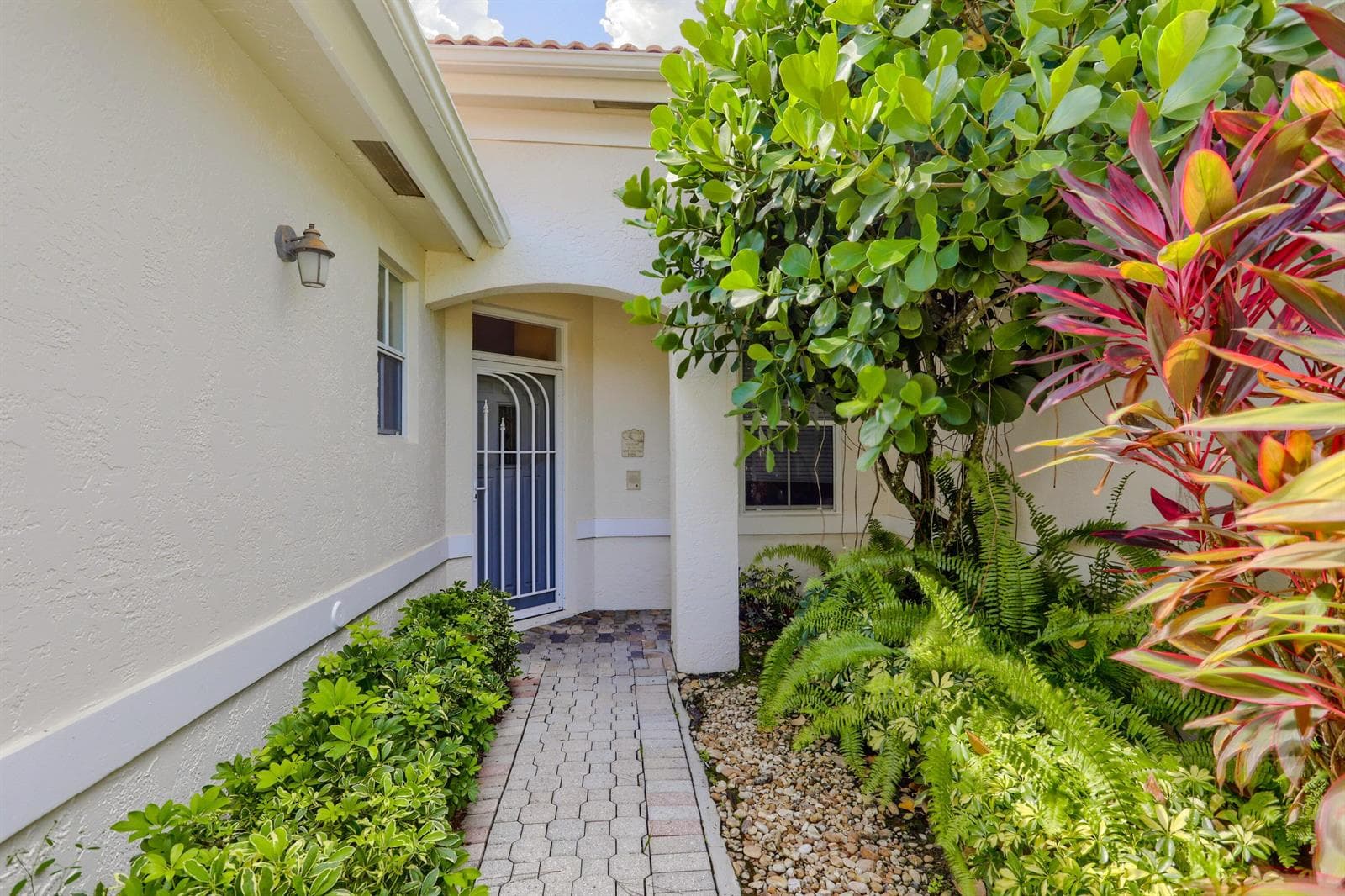 8193 Sandpiper Way, West Palm Beach, FL 33412 photo 4