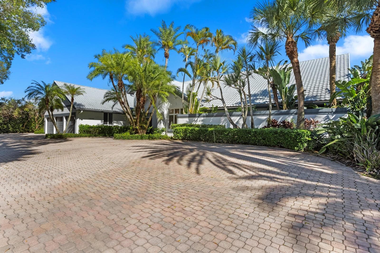15595 Lindbergh Lane, Wellington, FL 33414 photo 2