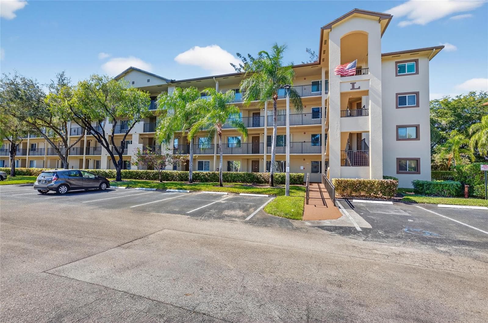 900 SW 142nd Avenue # 213l, Pembroke Pines, FL 33027 photo 5