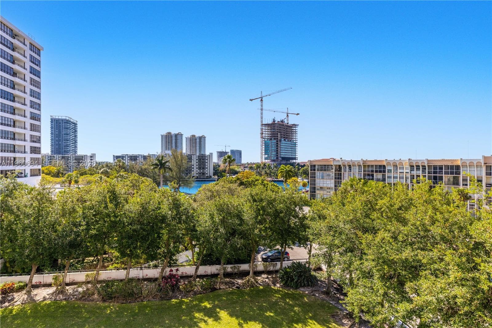 600 Three Islands Blvd # 411, Hallandale Beach, FL 33009 photo 4