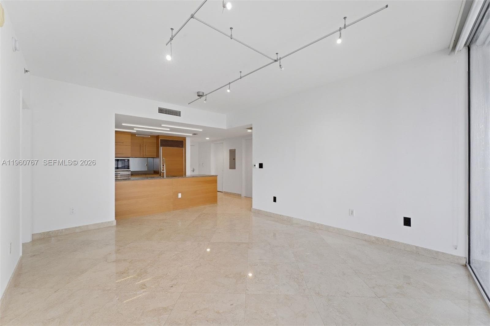 475 Brickell Ave # 3513, Miami, FL 33131 photo 2