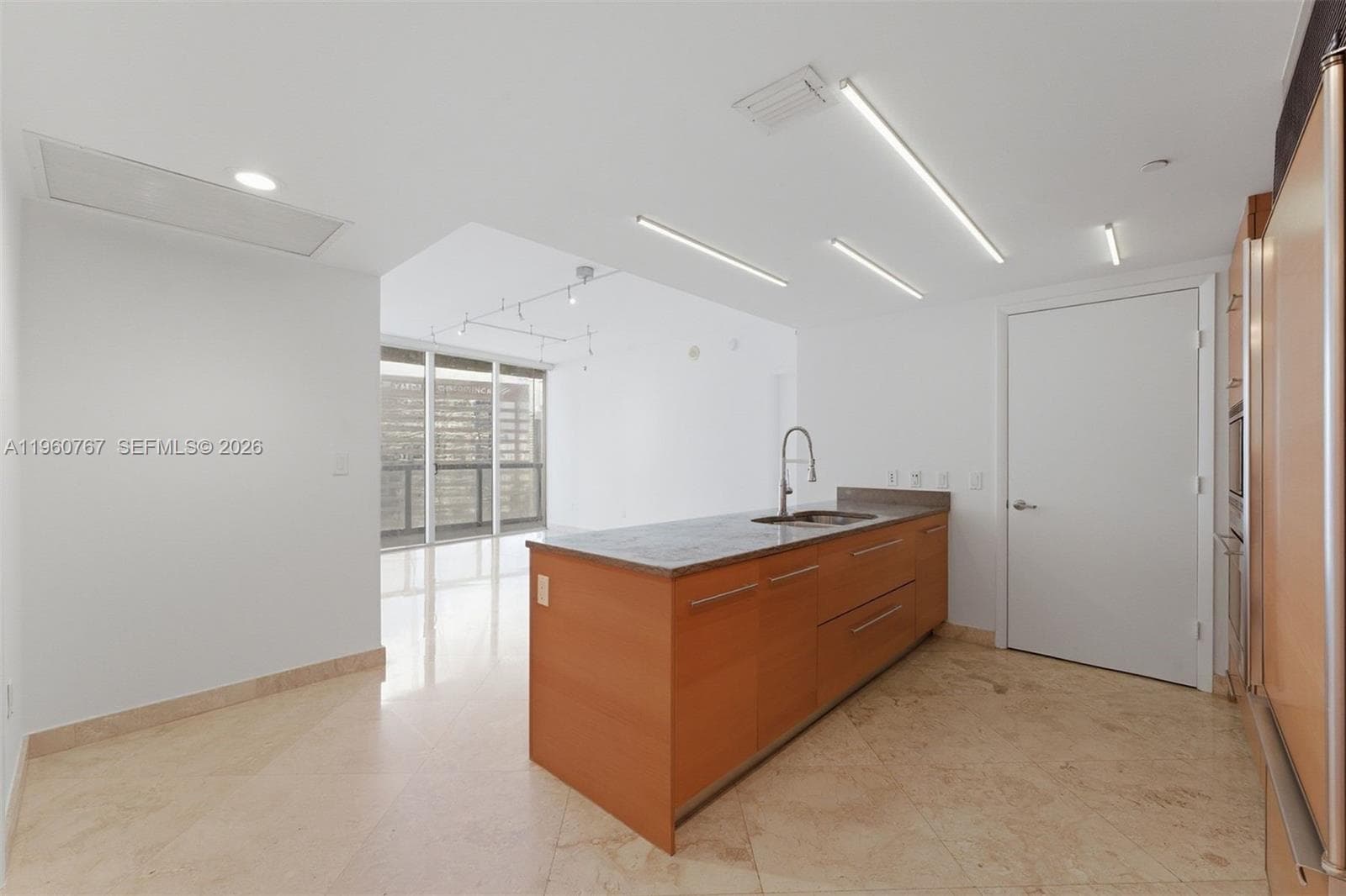475 Brickell Ave # 3513, Miami, FL 33131 photo 4