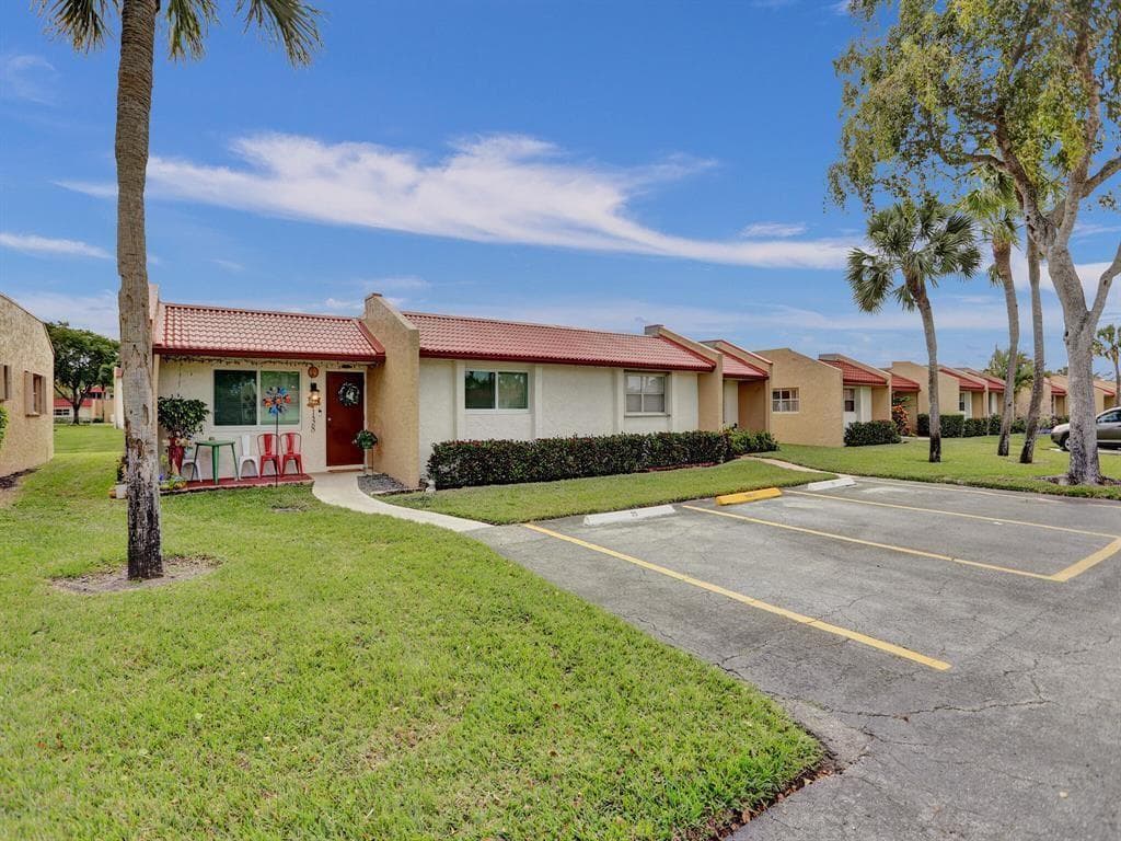 138 Lake Barbara Drive # 138, West Palm Beach, FL 33411 photo 3