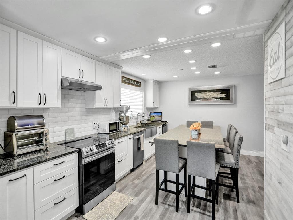 138 Lake Barbara Drive # 138, West Palm Beach, FL 33411 photo 5