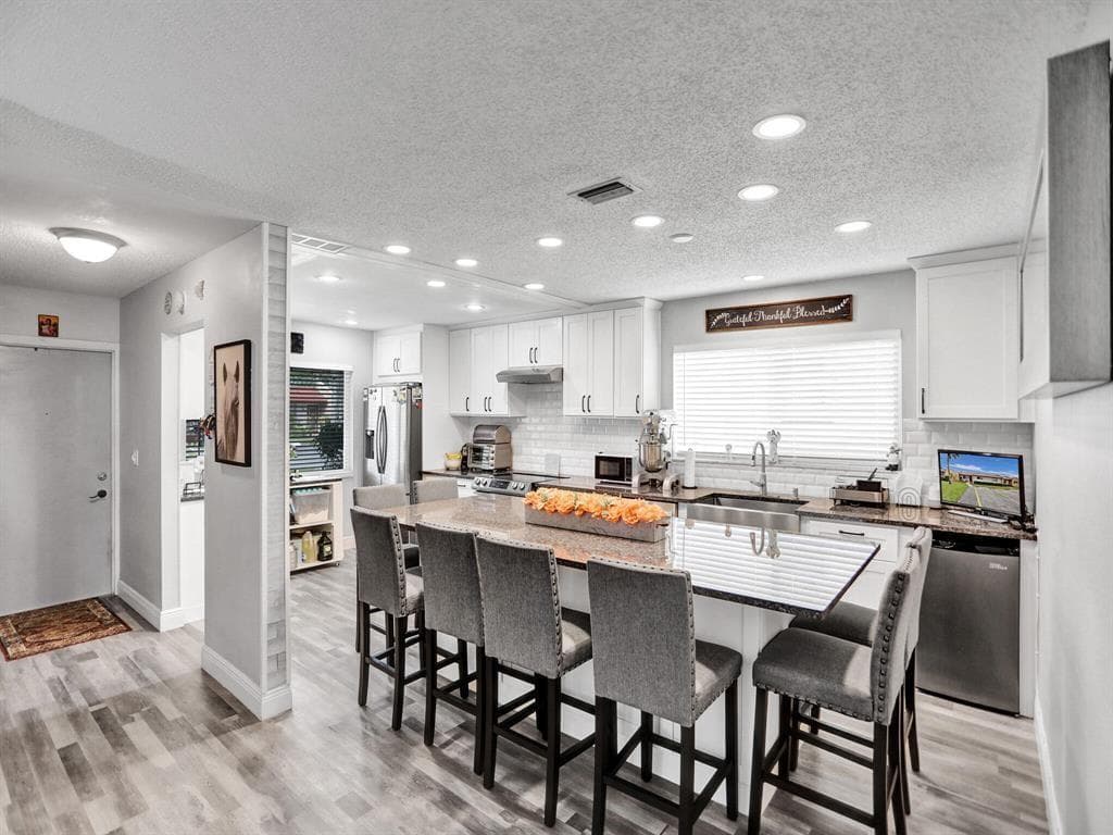 138 Lake Barbara Drive # 138, West Palm Beach, FL 33411 photo 4