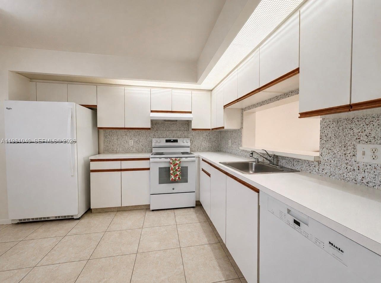 100 SW 130th Ter # 109C, Pembroke Pines, FL 33027 photo 4