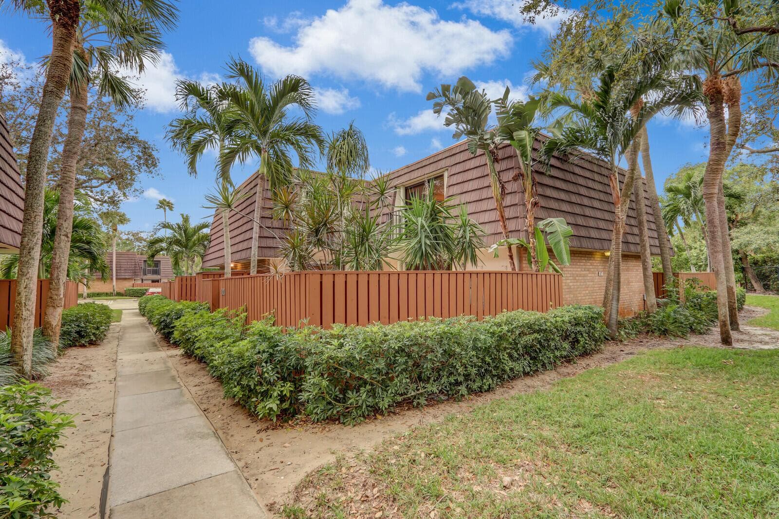 1138 11th Court, Jupiter, FL 33477 photo 2