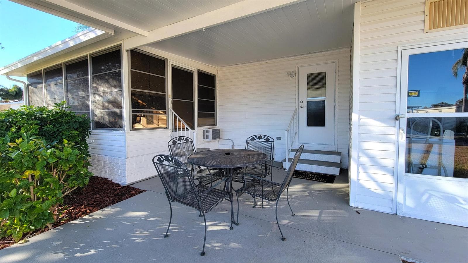 334 Seahorse Terrace, Fort Pierce, FL 34982 photo 2