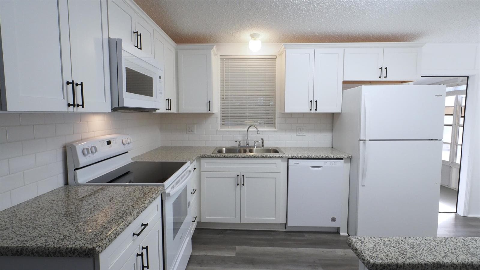 334 Seahorse Terrace, Fort Pierce, FL 34982 photo 3