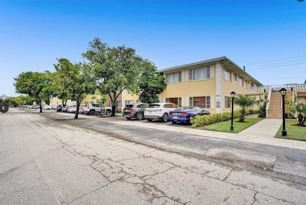 5820 NE 22nd Way # 628, Fort Lauderdale, FL 33308 photo 2