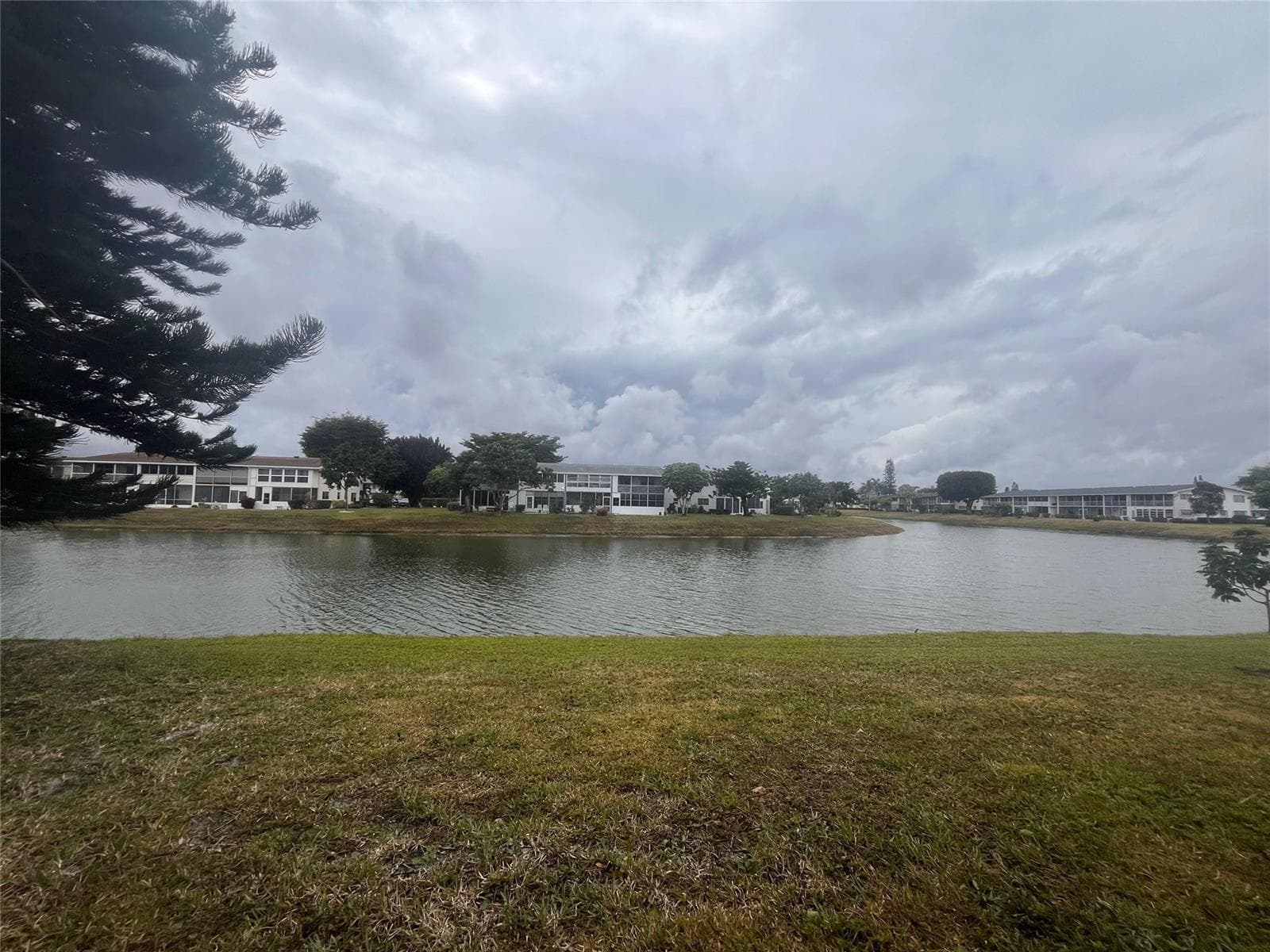 102 Somerset F # 102, West Palm Beach, FL 33417 photo 4