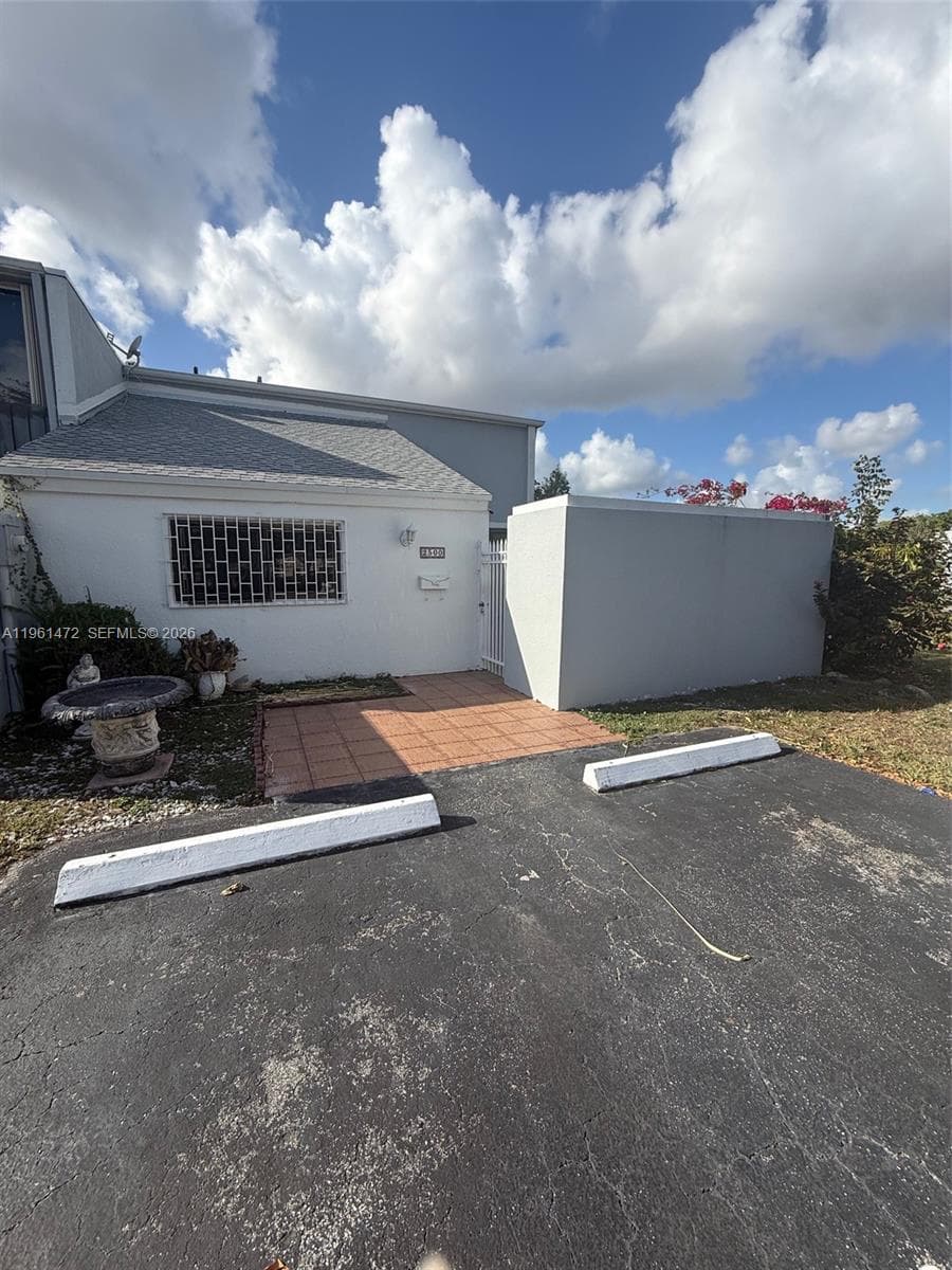 2500 SW 122nd Ct, Miami, FL 33175 photo 3