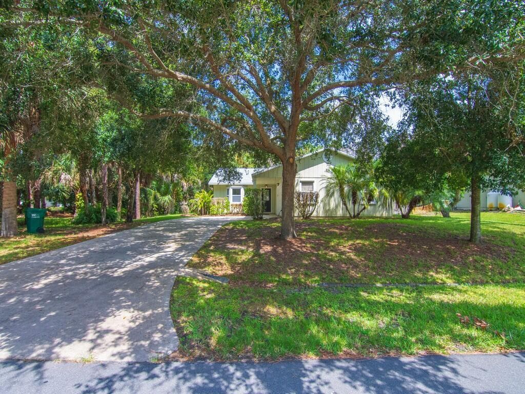 722 Wentworth Street, Sebastian, FL 32958 photo 3