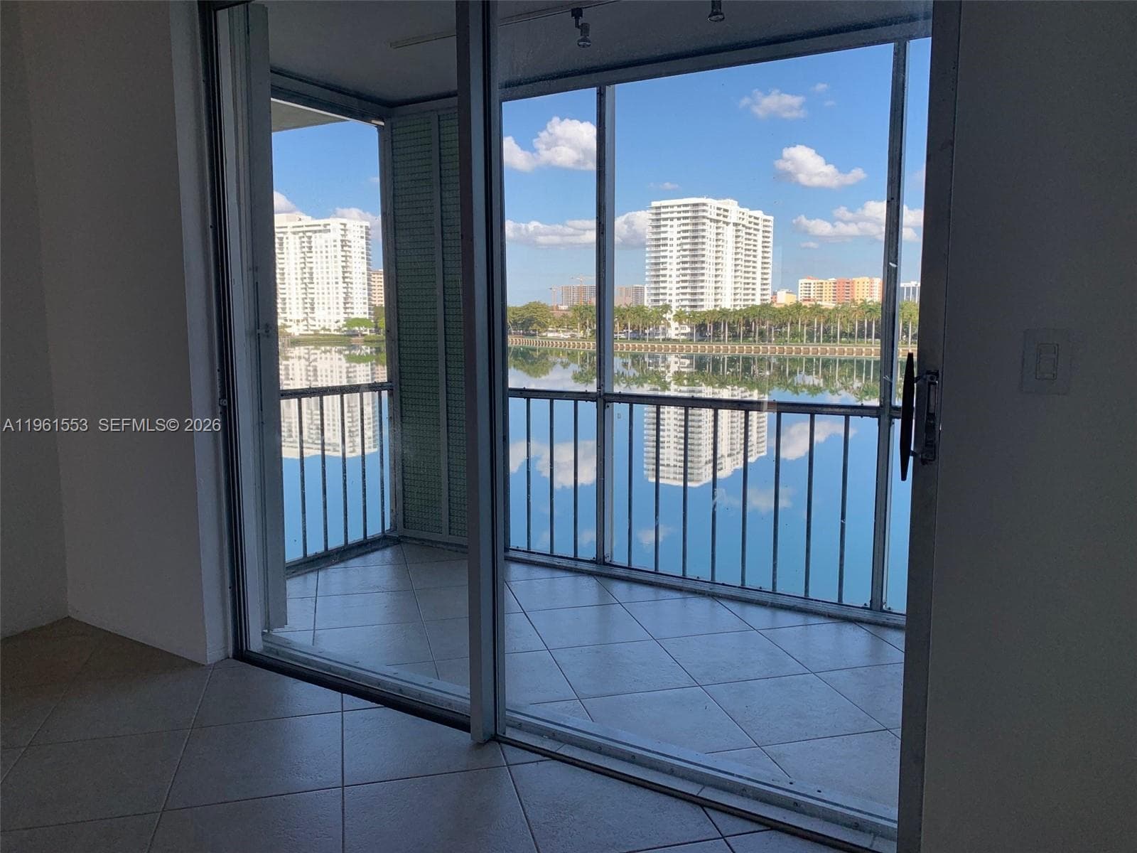 2999 POINT EAST DR # C609, Aventura, FL 33160 photo 2