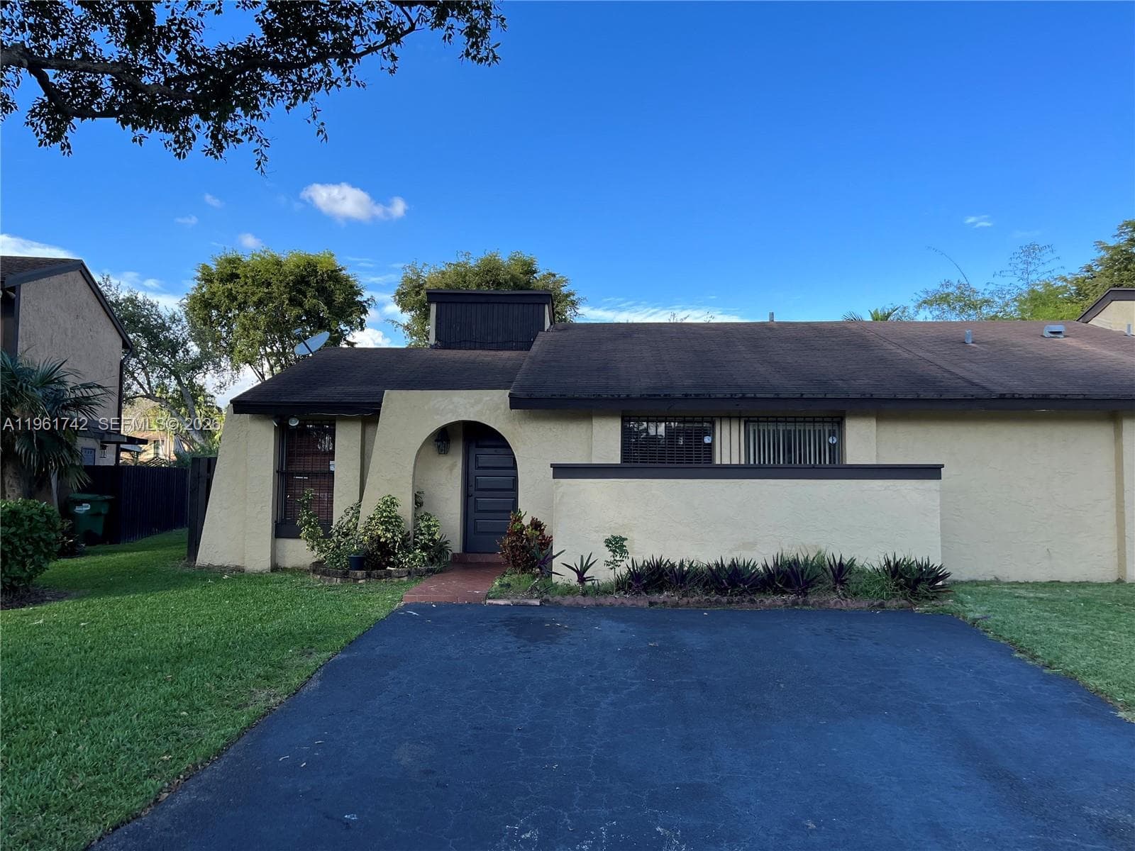 12713 SW 70th Ln, Miami, FL 33183 photo 2