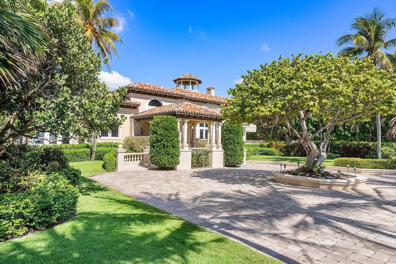 1880 S Ocean Boulevard, Manalapan, FL 33462 photo 2